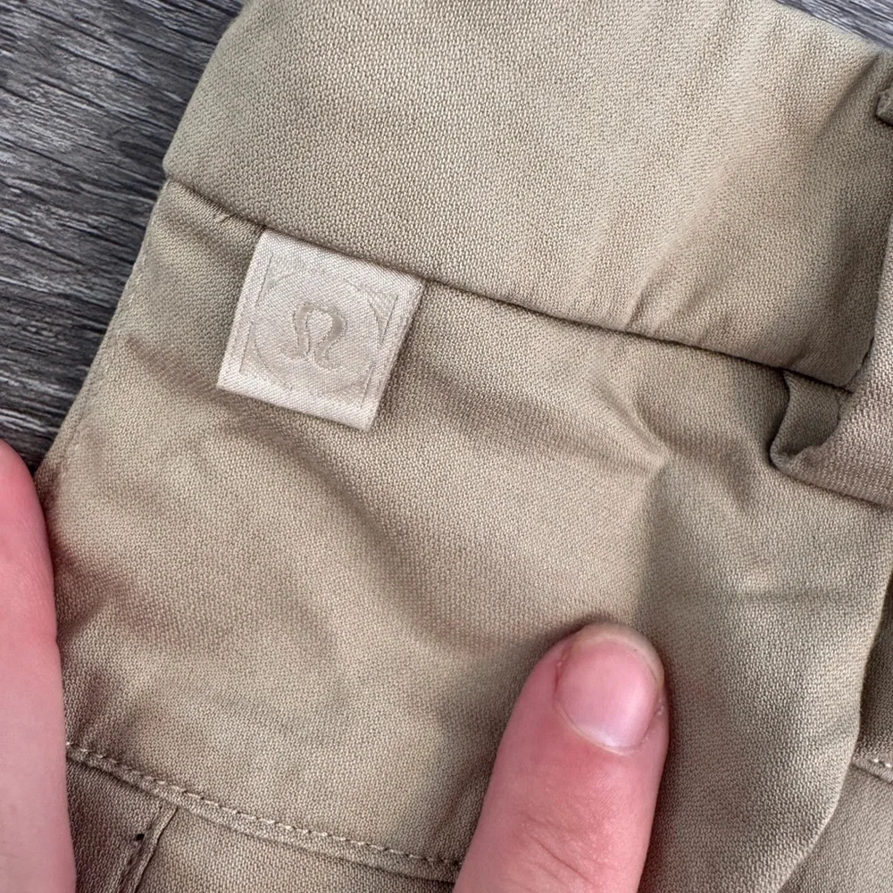 lululemon athletica Men's Commission Pants size 34 khaki